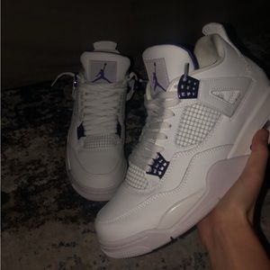 Jordan 4 purple mettalic no box